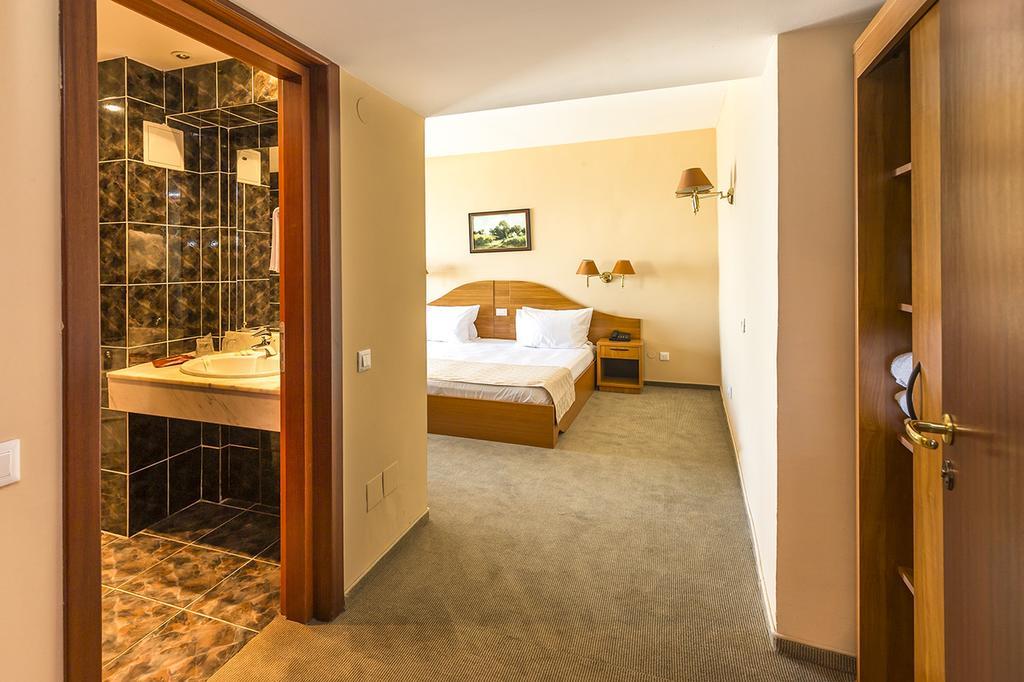 Hotel Savoy 4*