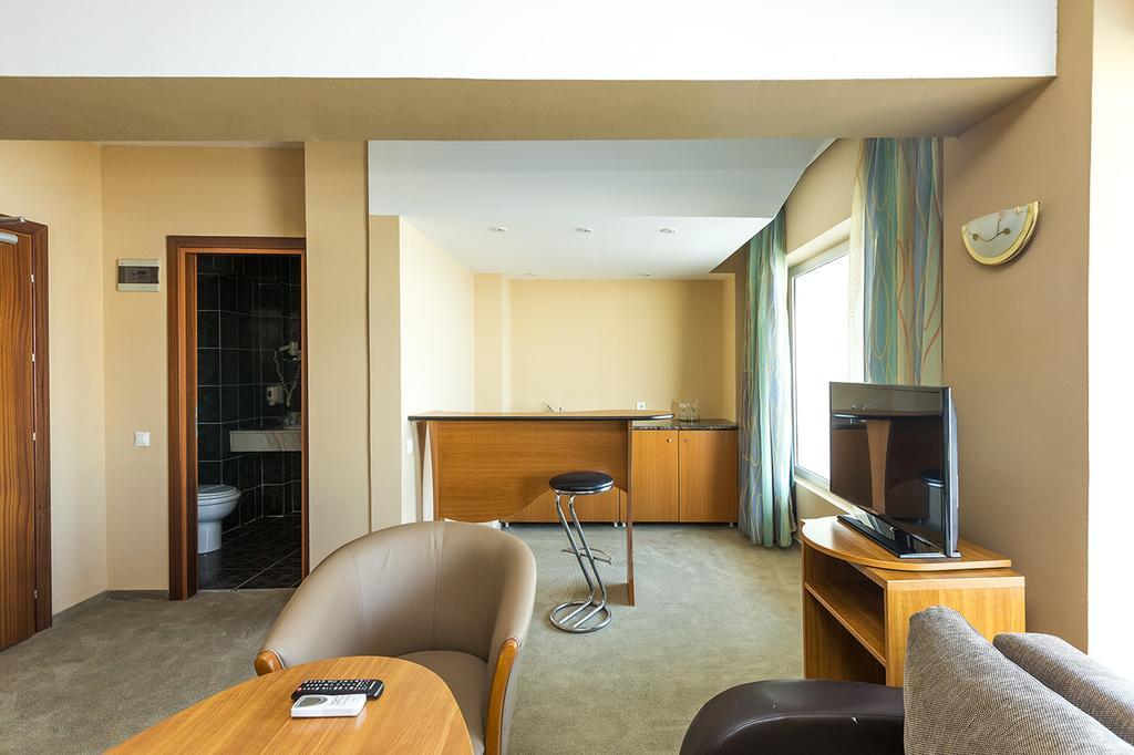 Hotel Savoy