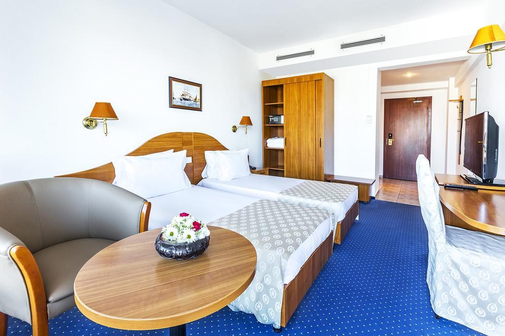 Hotel Savoy 4*
